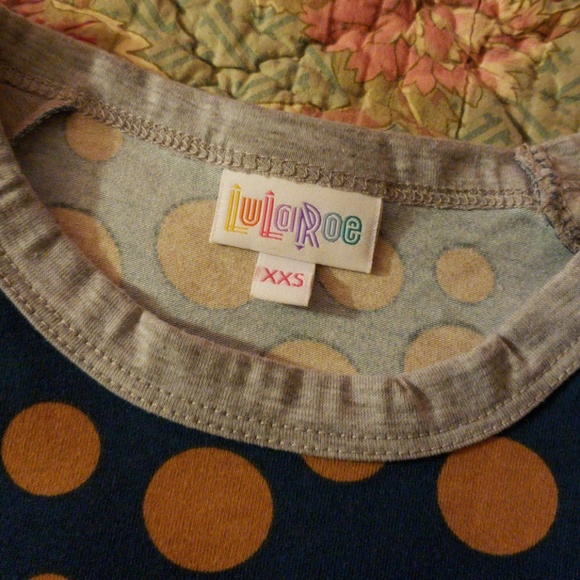 🍂3 for $15! Lula roe 3/4 sleeve polka dot randy tee - Picture 2 of 3